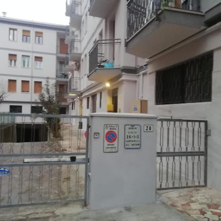 Отель Casa Gramsci - Affitti Brevi Italia Модена Экстерьер фото