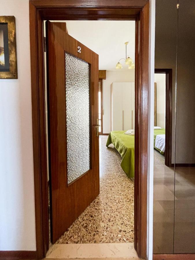 Отель Casa Gramsci - Affitti Brevi Italia Модена Экстерьер фото