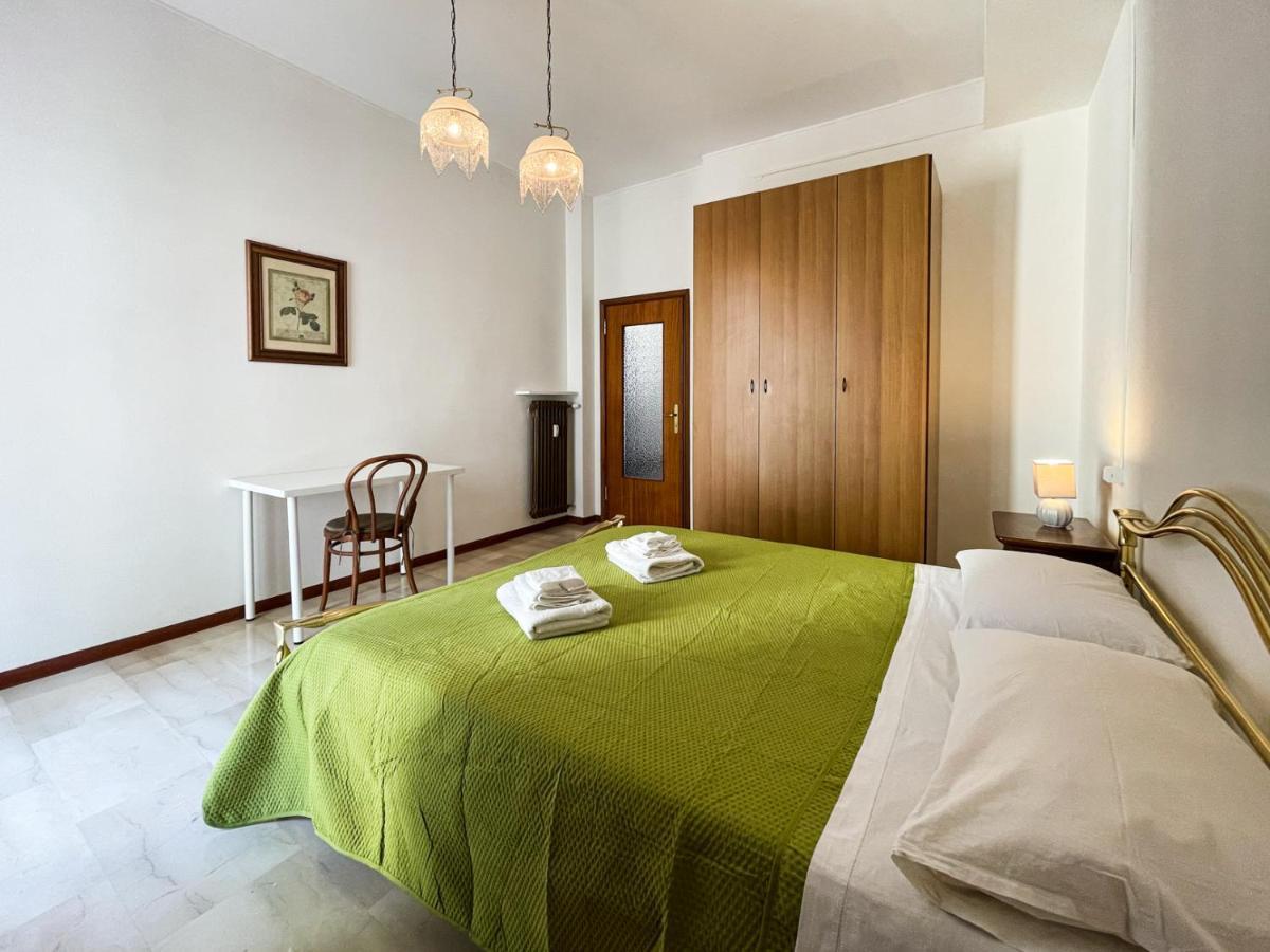 Отель Casa Gramsci - Affitti Brevi Italia Модена Экстерьер фото