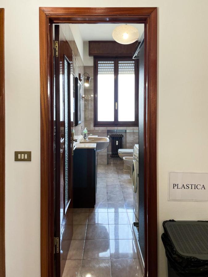 Отель Casa Gramsci - Affitti Brevi Italia Модена Экстерьер фото